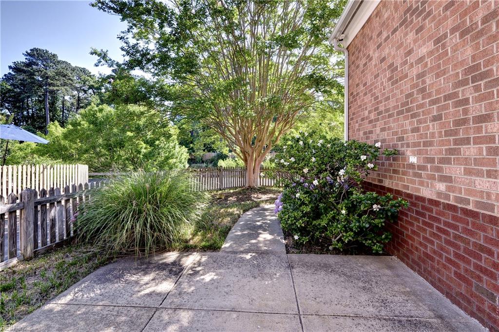 296 Walt Whitman Avenue Newport News VA 23606
