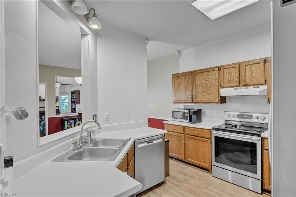 1273 Lake Drive Newport News VA 23602
