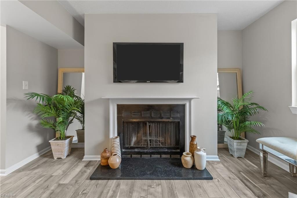 12734 Woodside Lane Newport News VA 23602