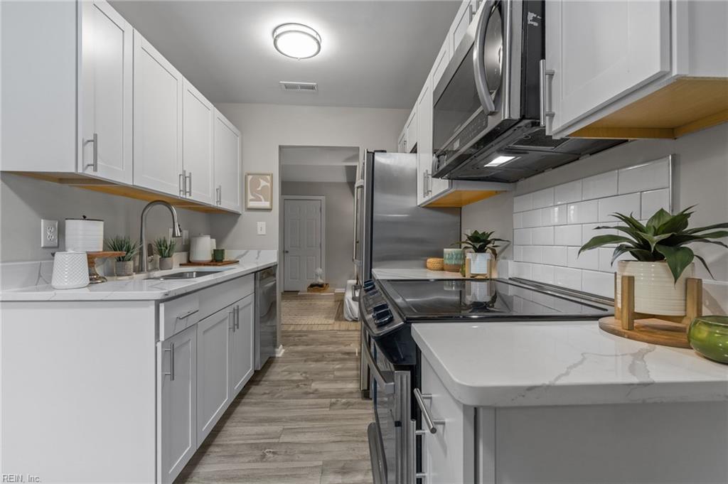 12734 Woodside Lane Newport News VA 23602