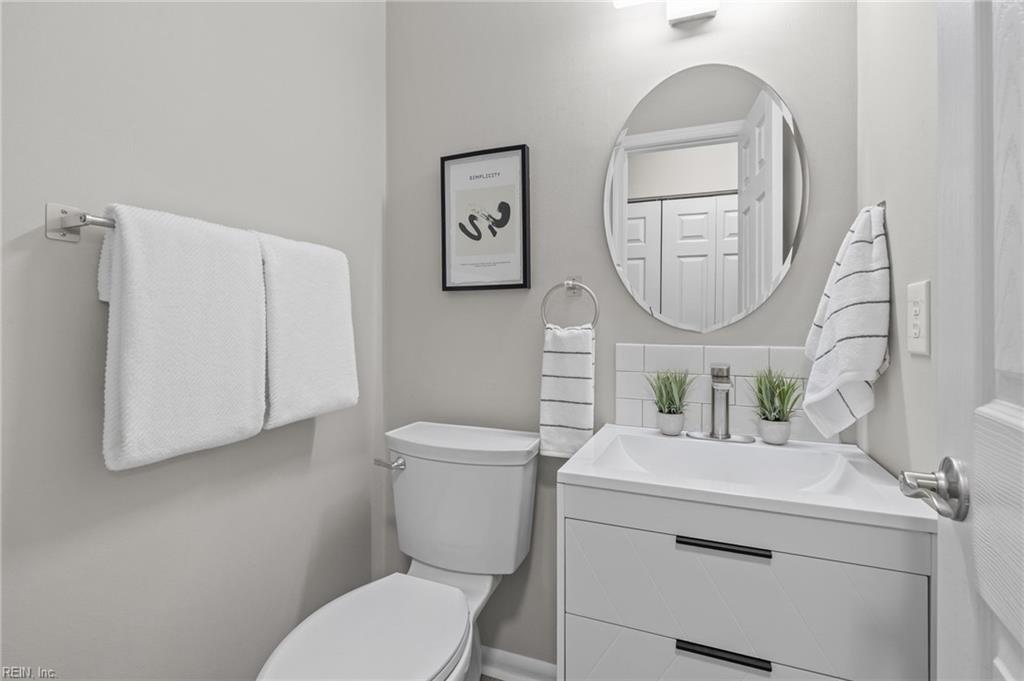 12734 Woodside Lane Newport News VA 23602