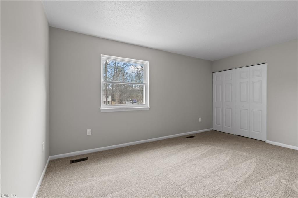 12734 Woodside Lane Newport News VA 23602