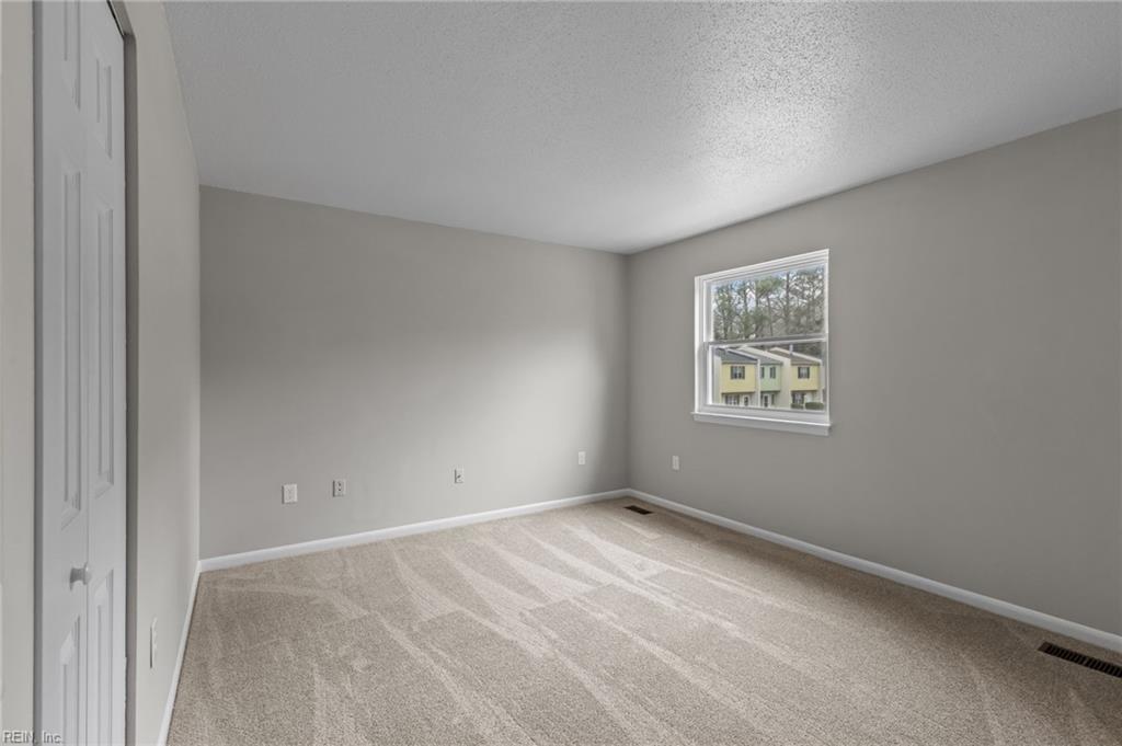 12734 Woodside Lane Newport News VA 23602