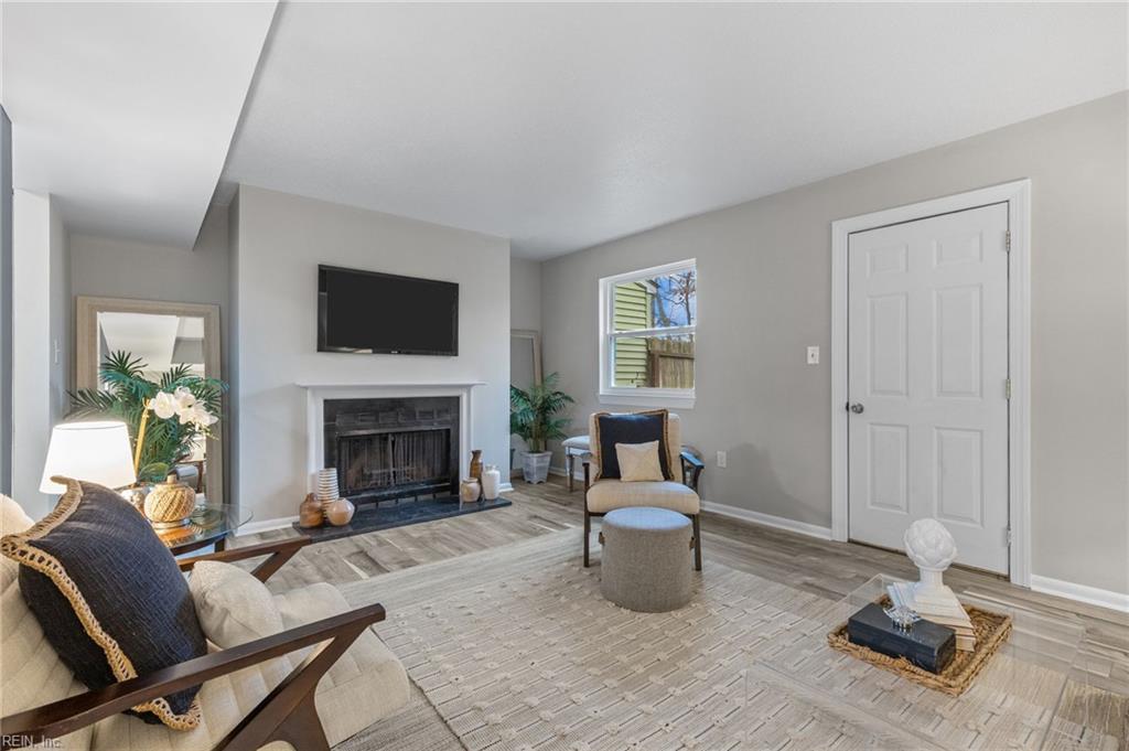 12734 Woodside Lane Newport News VA 23602