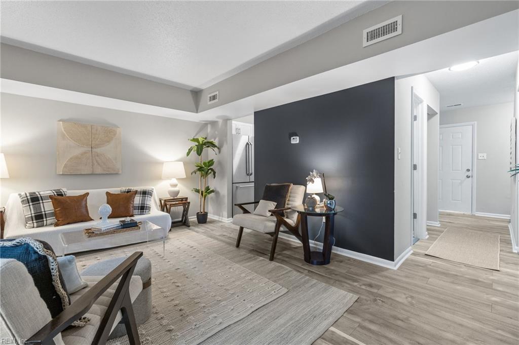 12734 Woodside Lane Newport News VA 23602