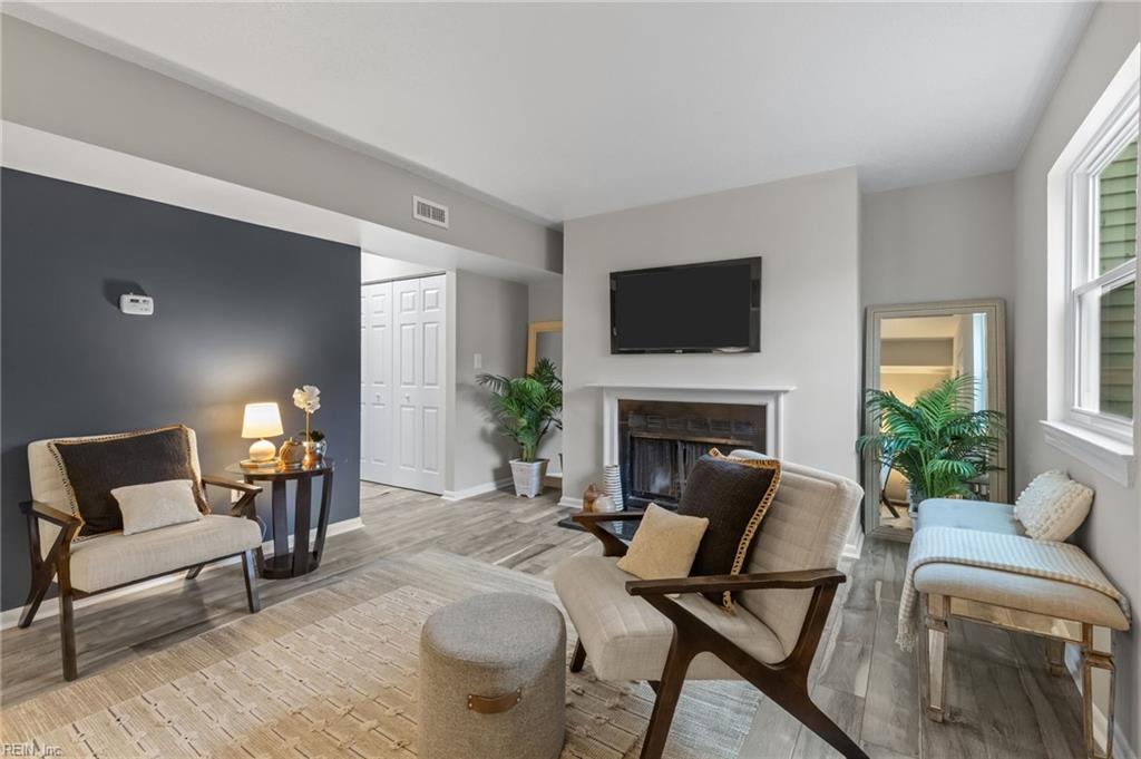 12734 Woodside Lane Newport News VA 23602