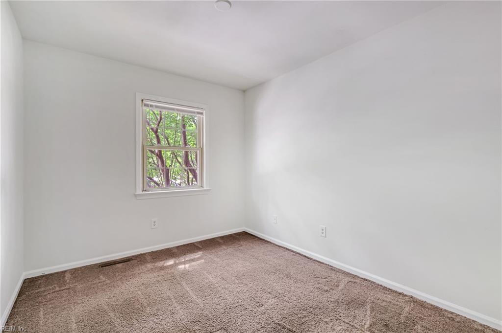 369 Circuit Lane Newport News VA 23608