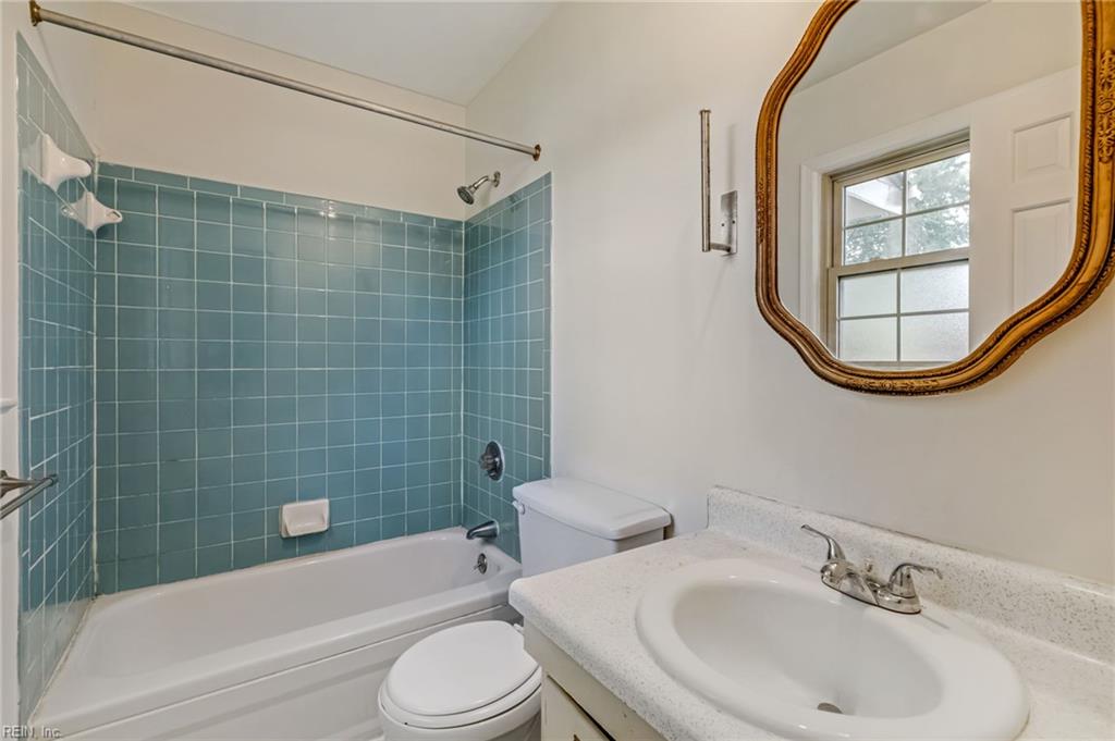 369 Circuit Lane Newport News VA 23608