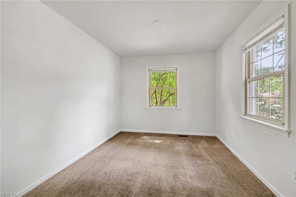 369 Circuit Lane Newport News VA 23608