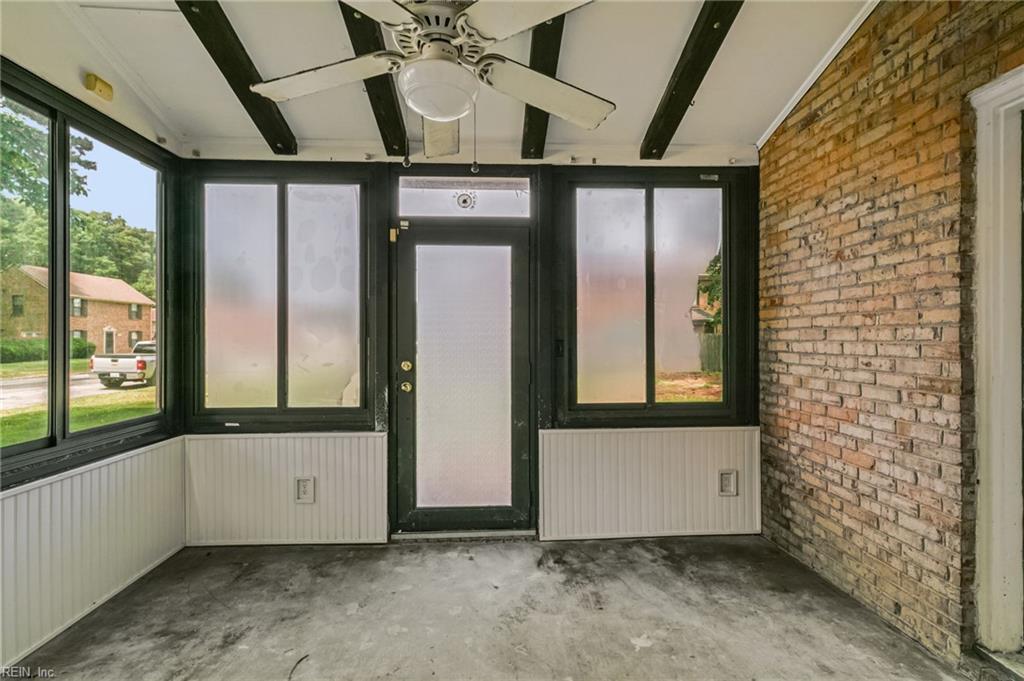 369 Circuit Lane Newport News VA 23608
