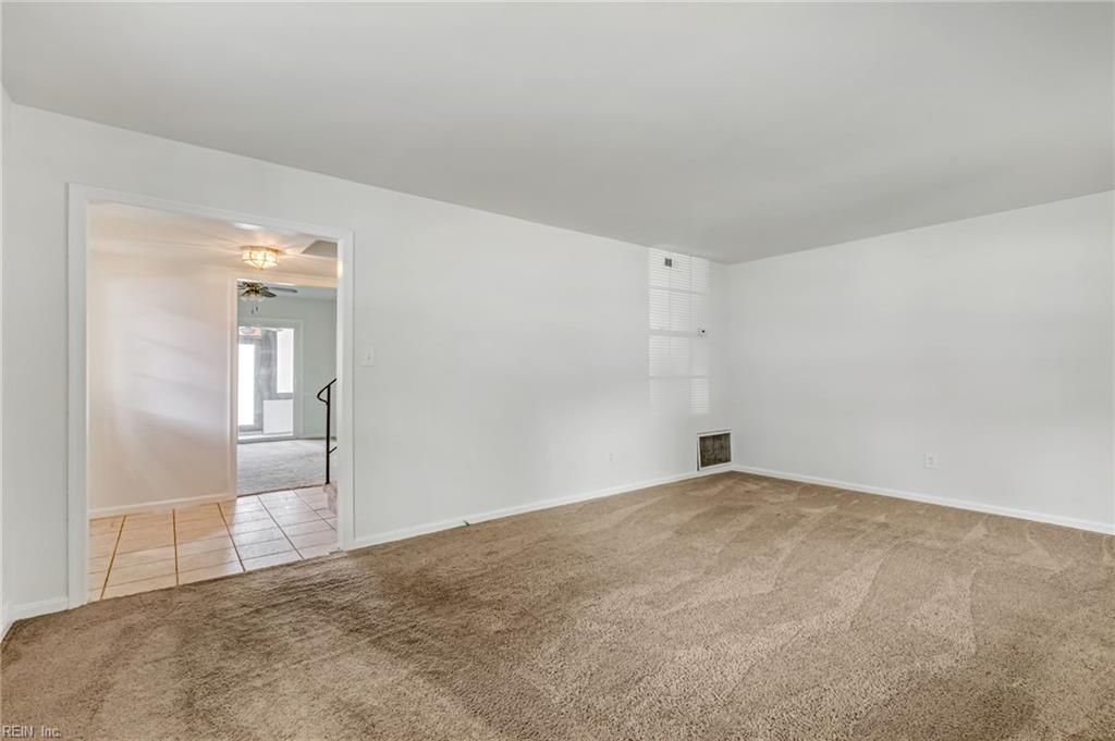 369 Circuit Lane Newport News VA 23608