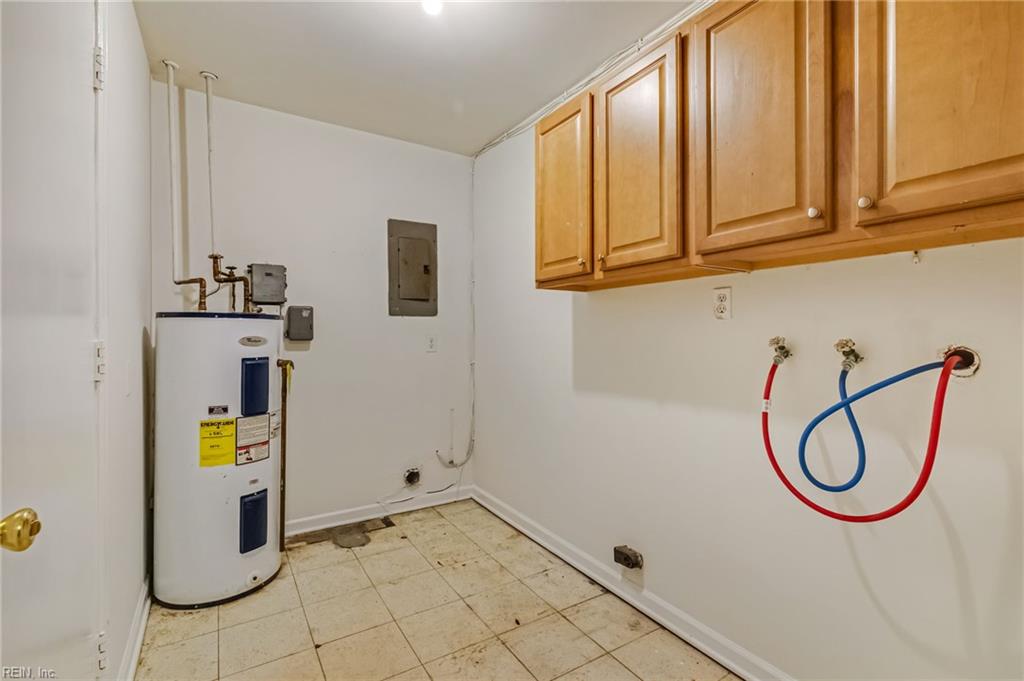 369 Circuit Lane Newport News VA 23608