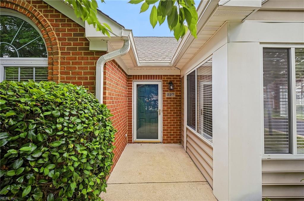227 Rainbrook Way Yorktown VA 23692