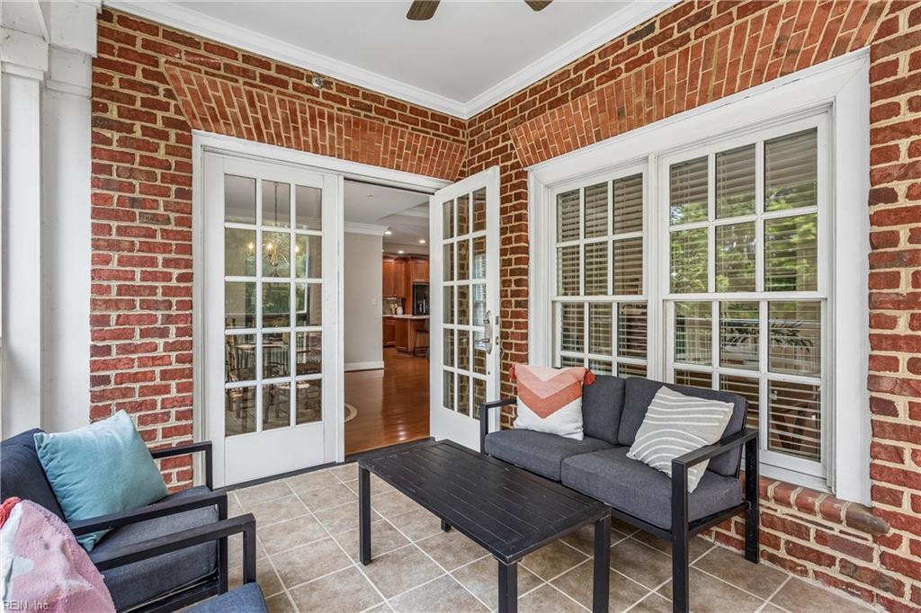 1104 Eaglescliffe Williamsburg VA 23188
