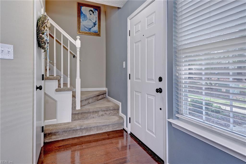 308 Queens Crescent Williamsburg VA 23185