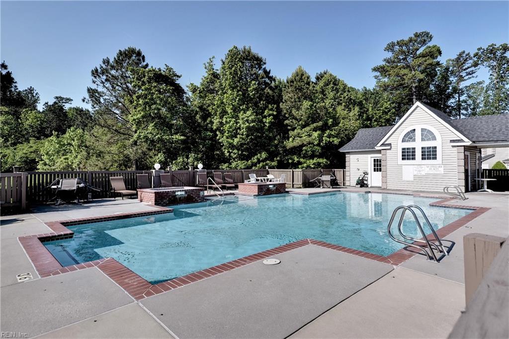 308 Queens Crescent Williamsburg VA 23185