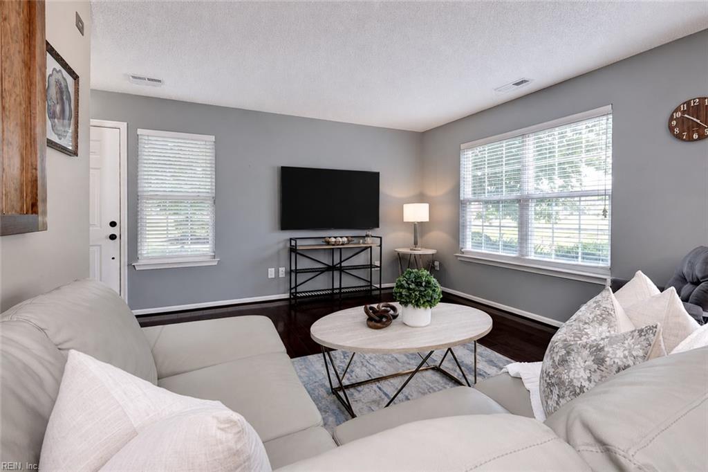 308 Queens Crescent Williamsburg VA 23185