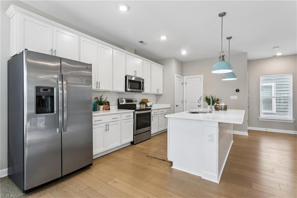 115 Mizzen Quarter Loop Yorktown VA 23693
