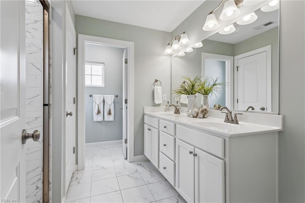 115 Mizzen Quarter Loop Yorktown VA 23693