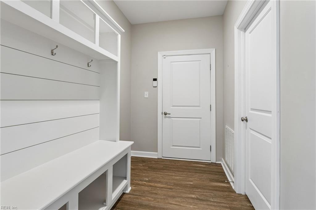 115 Mizzen Quarter Loop Yorktown VA 23693