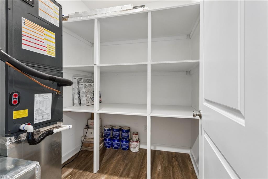 115 Mizzen Quarter Loop Yorktown VA 23693