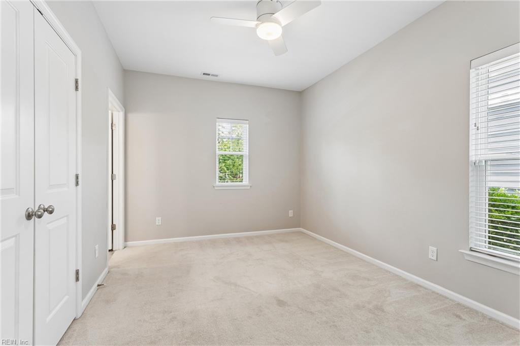 115 Mizzen Quarter Loop Yorktown VA 23693