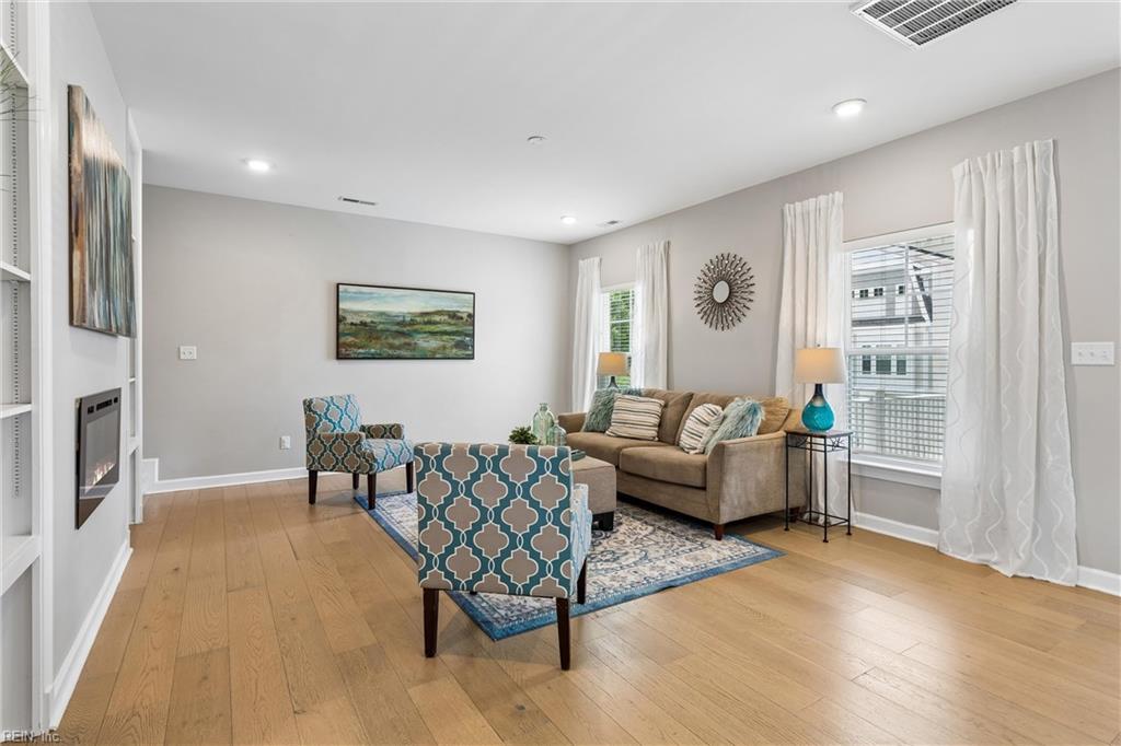 115 Mizzen Quarter Loop Yorktown VA 23693