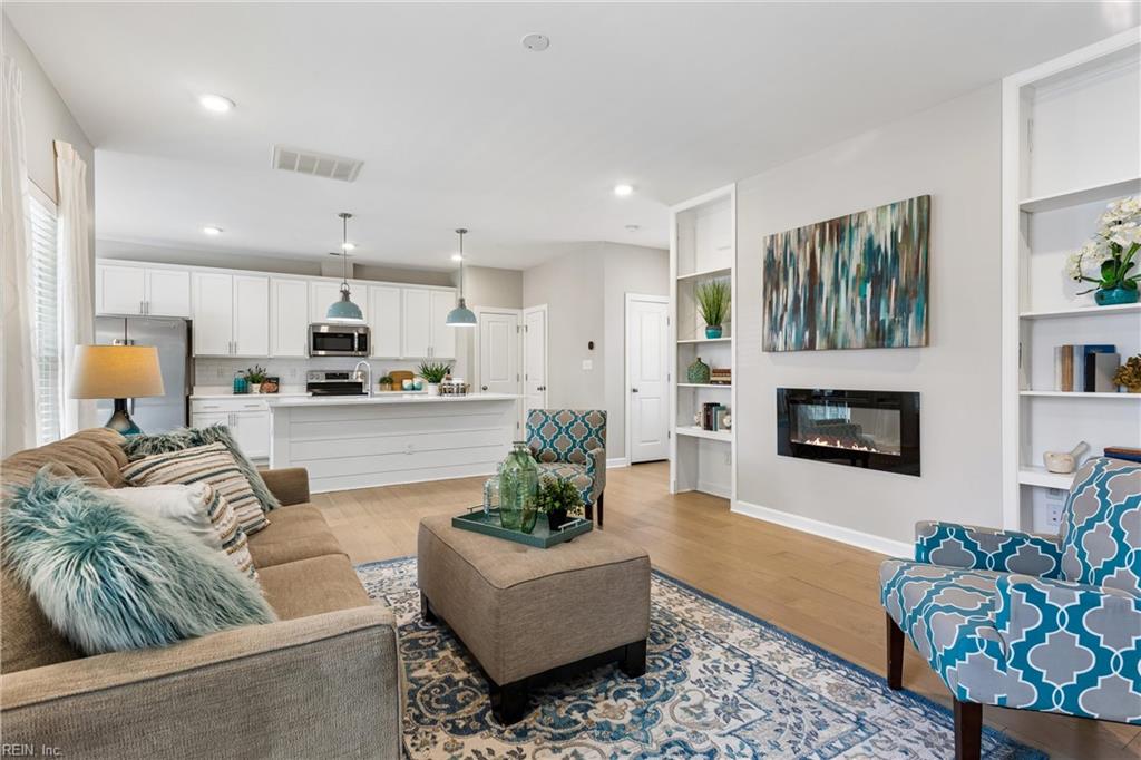 115 Mizzen Quarter Loop Yorktown VA 23693