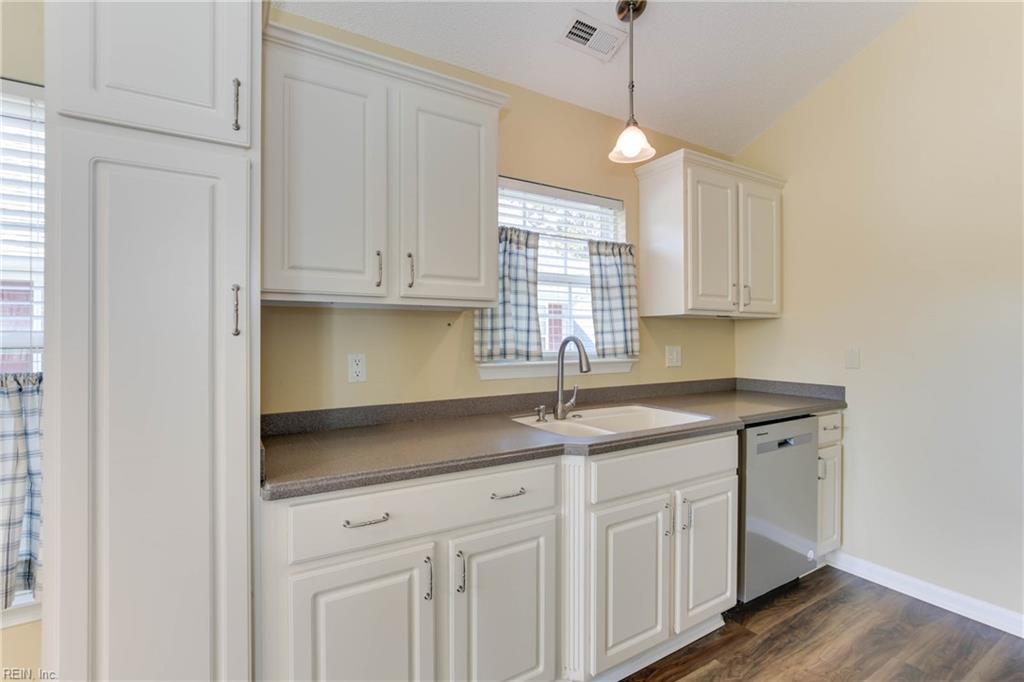 64 Desmonde Lane Williamsburg VA 23185