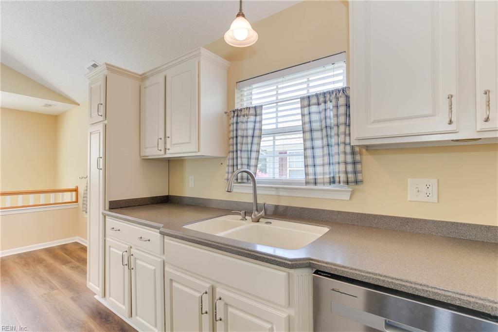 64 Desmonde Lane Williamsburg VA 23185