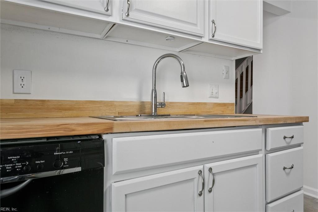 333 Bridgewater Drive Newport News VA 23603