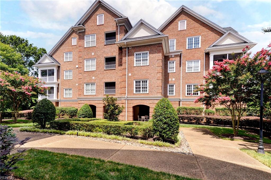 2304 Eaglescliffe Williamsburg VA 23188