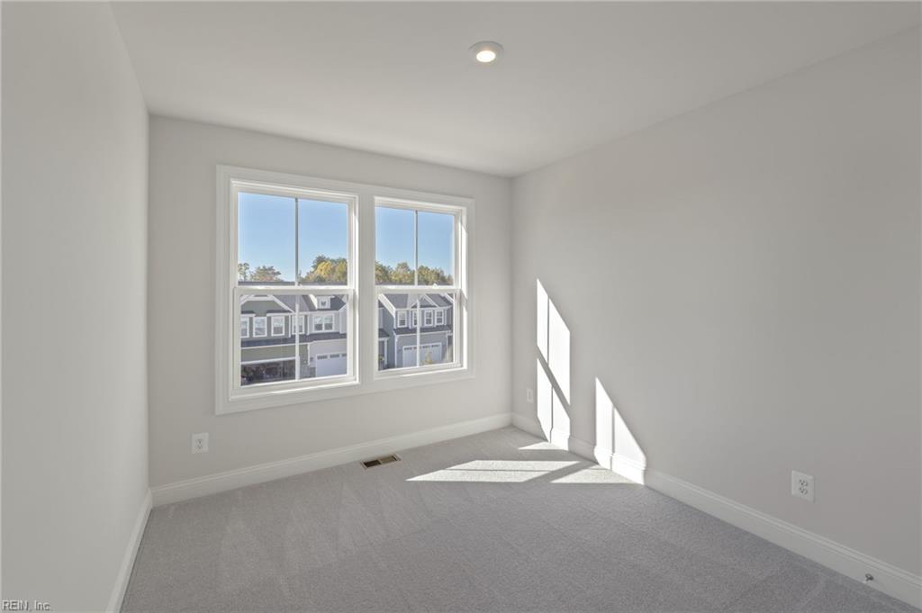 121 Bracewell Lane Yorktown VA 23692