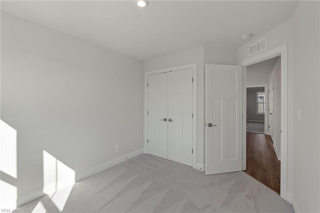 121 Bracewell Lane Yorktown VA 23692