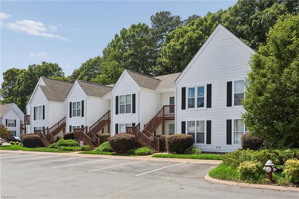 925 Ironwood Drive Yorktown VA 23693