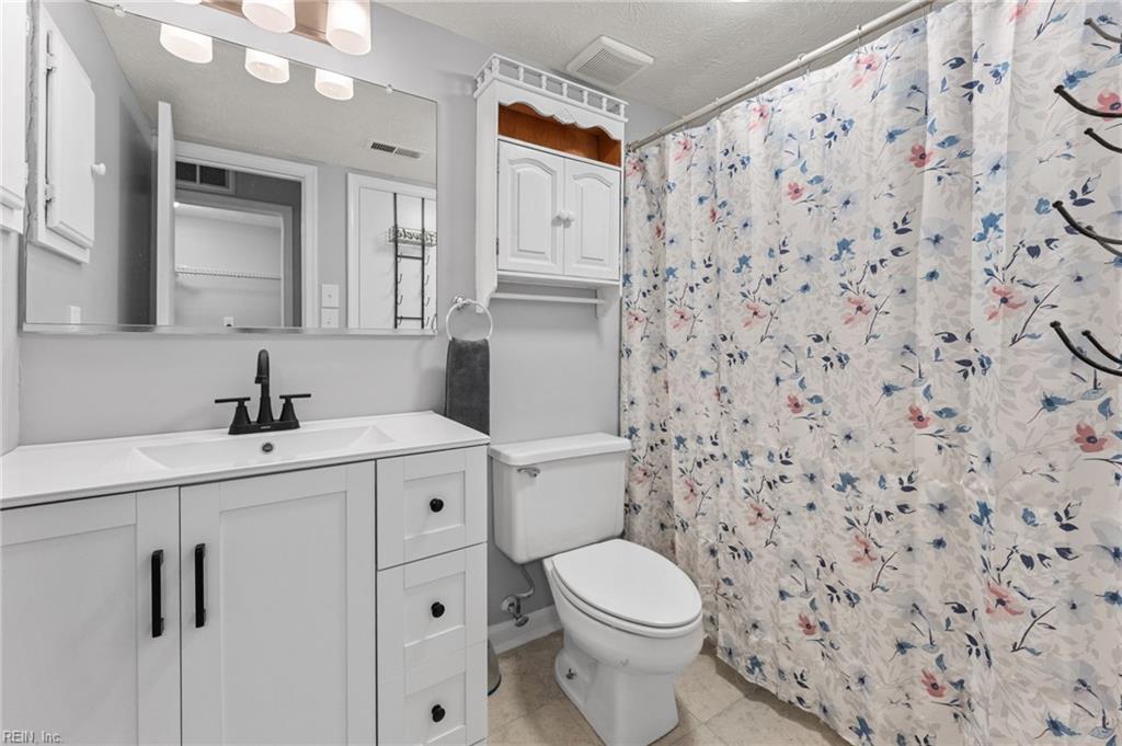 108 Farmstead Place Yorktown VA 23692