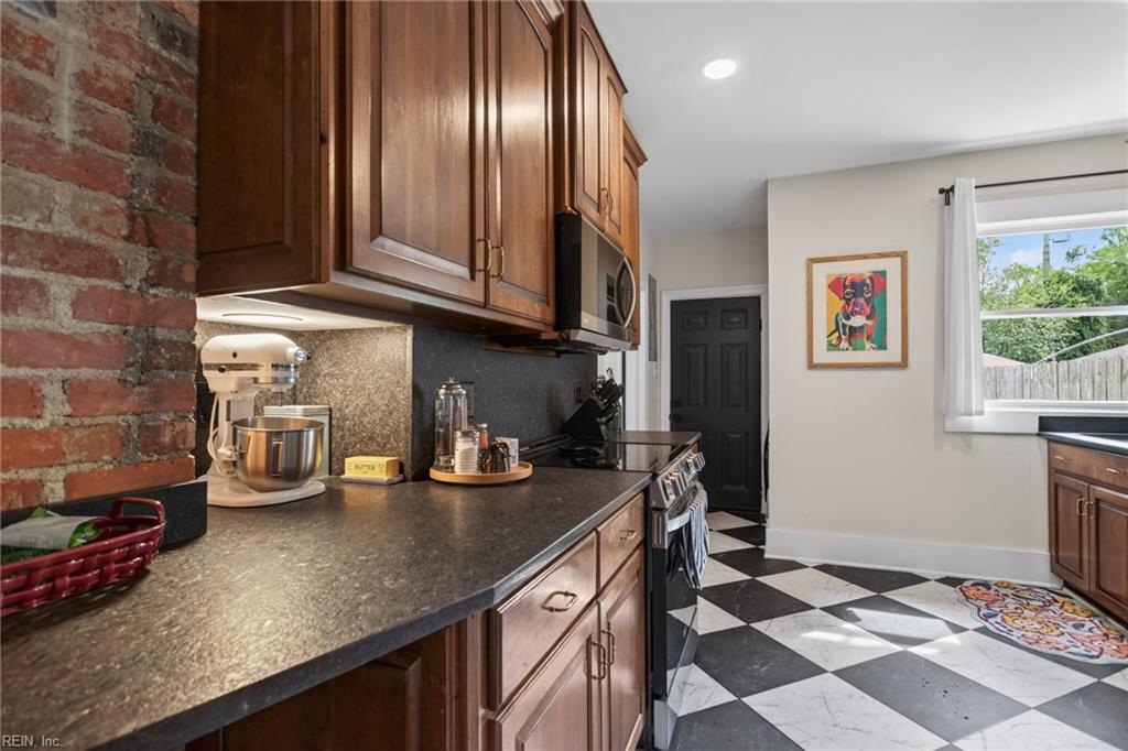 203 Hurley Avenue Newport News VA 23601