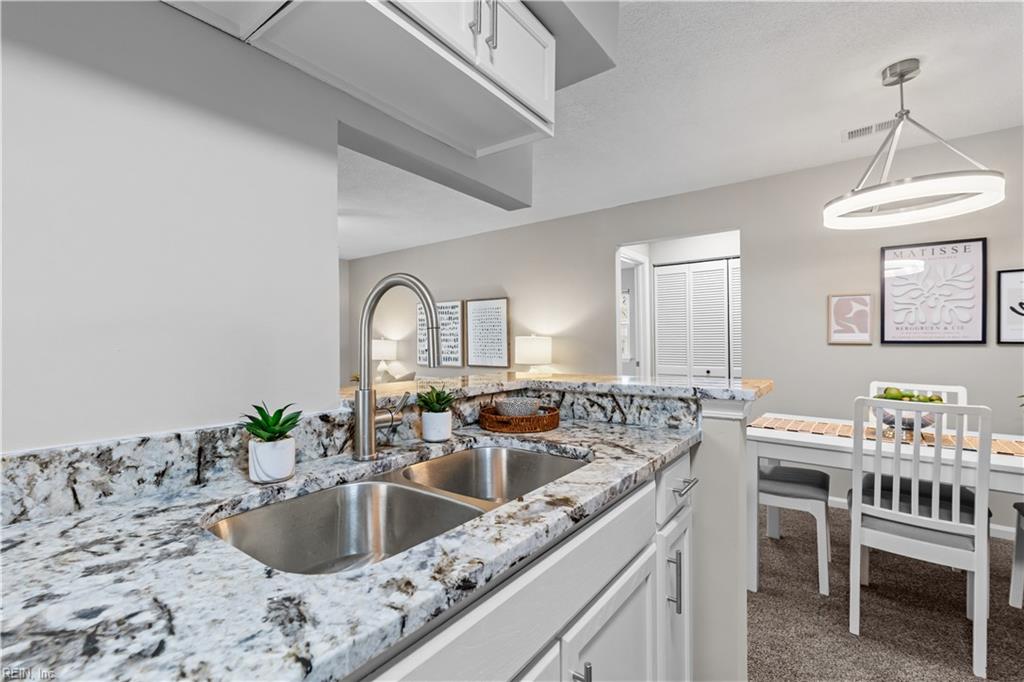 502 Thorncliff Drive Newport News VA 23608