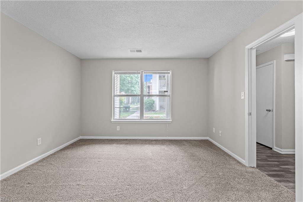 502 Thorncliff Drive Newport News VA 23608