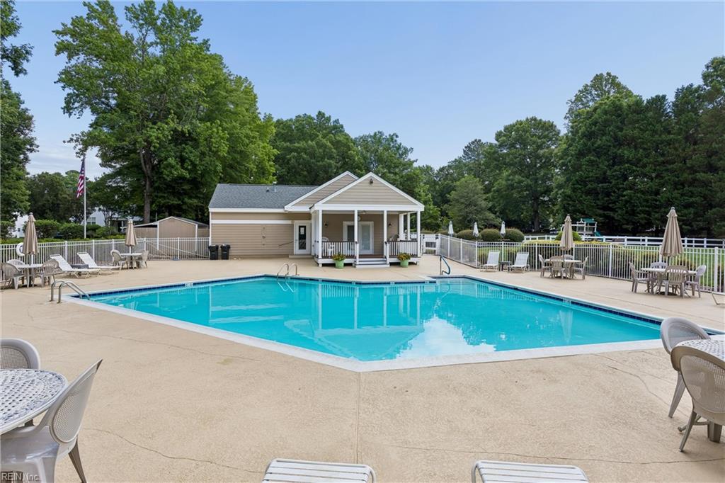 8302 Barons Court Williamsburg VA 23188