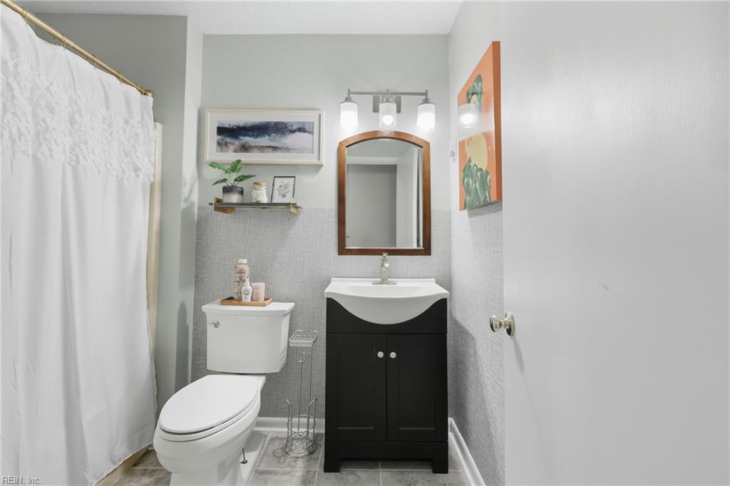 12758 Saint James Place Newport News VA 23602