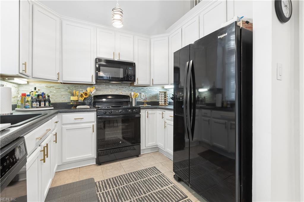 100 Bluff Terrace Newport News VA 23602