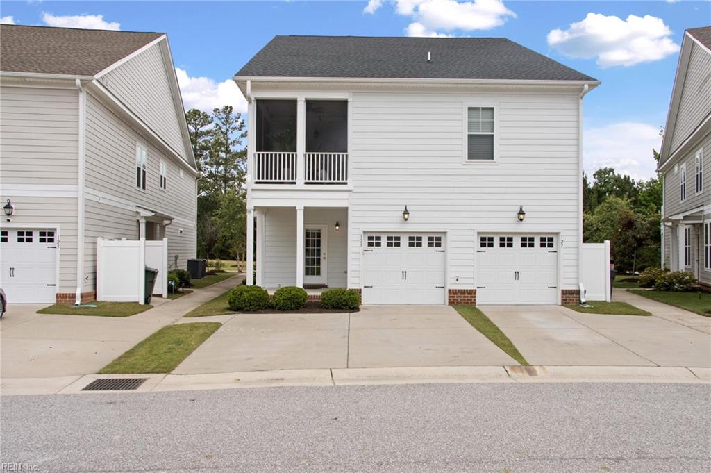 125 Mainsail Loop Yorktown VA 23693