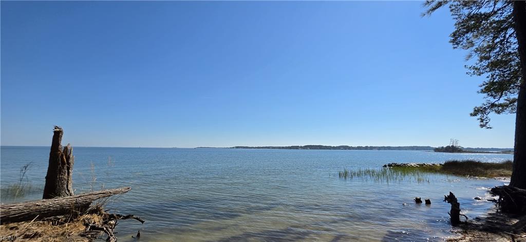 816 Ship Point Road Yorktown VA 23692