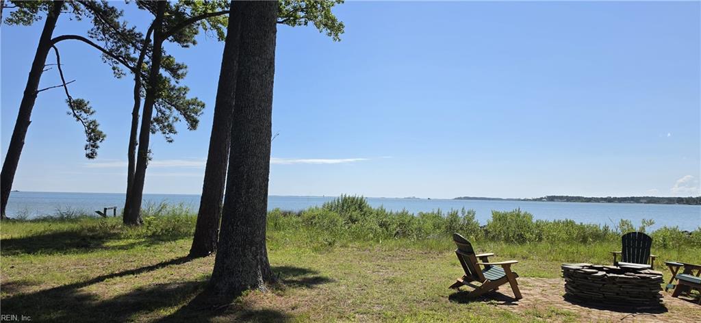 816 Ship Point Road Yorktown VA 23692