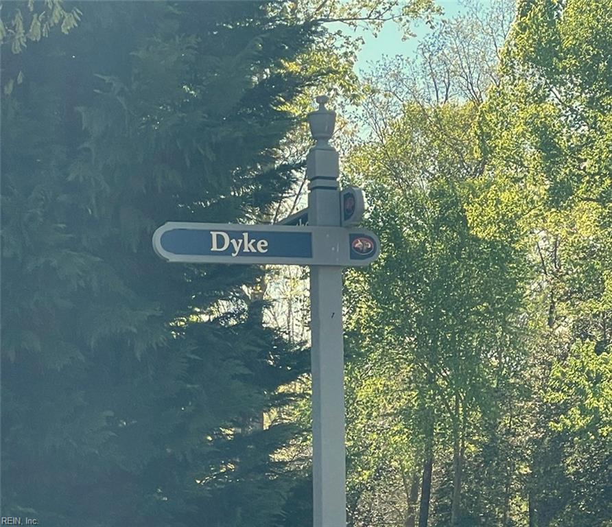 106 Dyke Williamsburg VA 23188