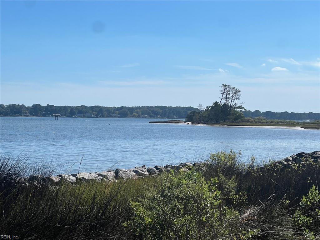 816 Ship Point Road Yorktown VA 23692