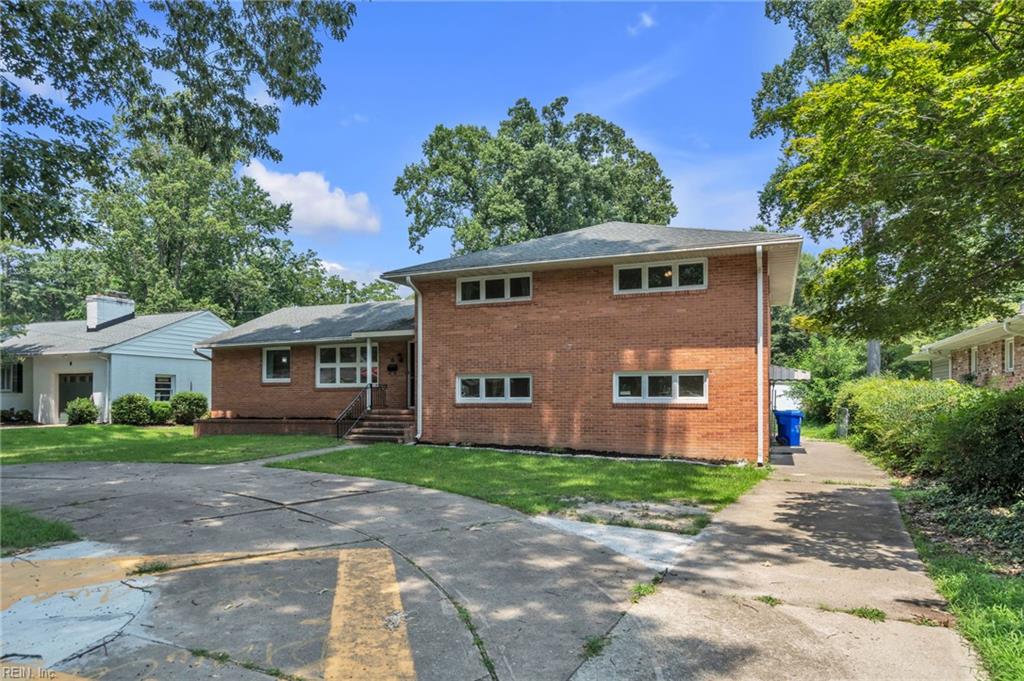 6 Downing Place Newport News VA 23606