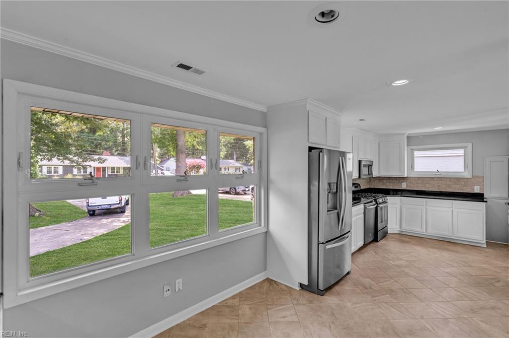 6 Downing Place Newport News VA 23606