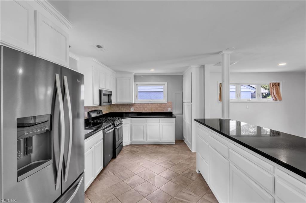 6 Downing Place Newport News VA 23606